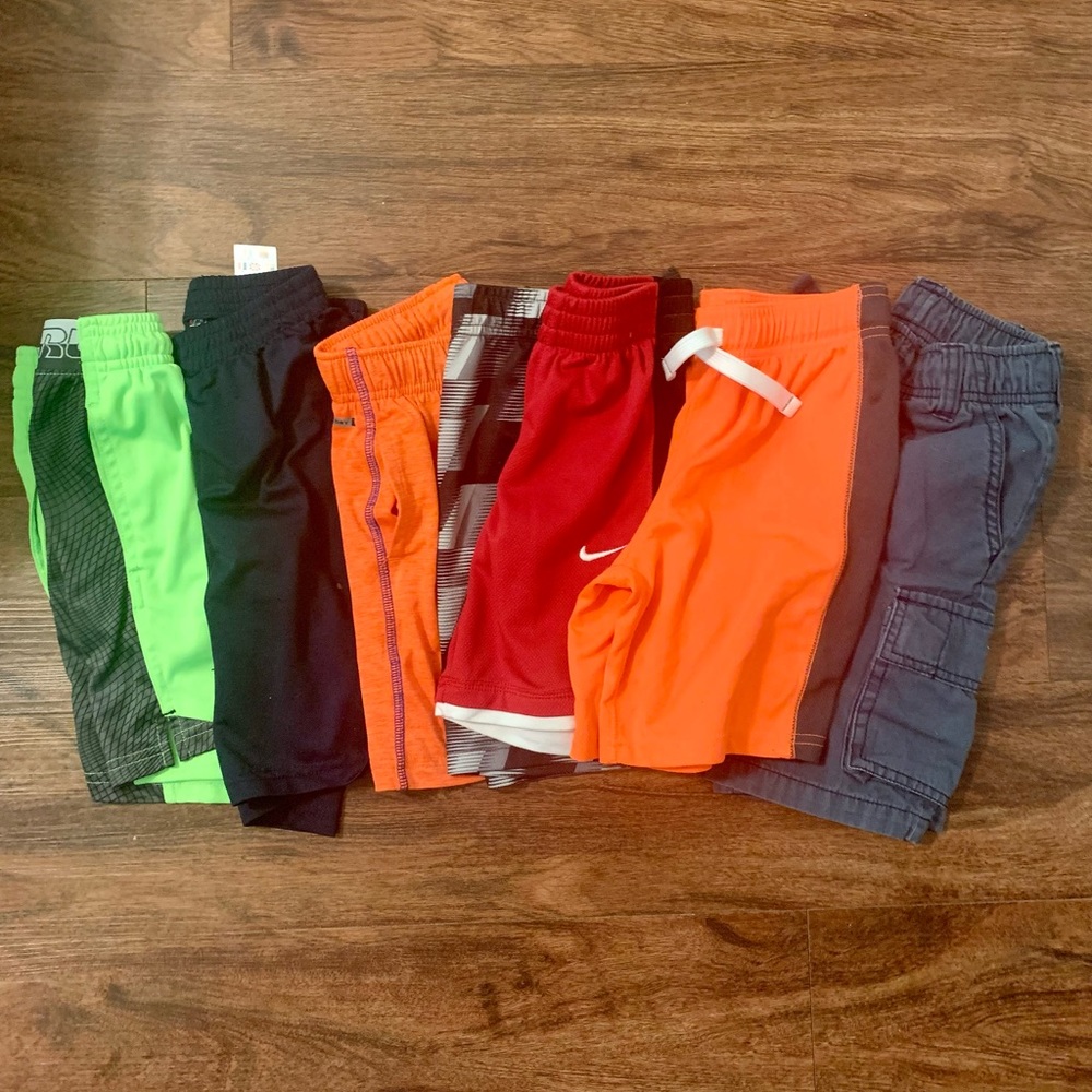 Boys lot of 5T Shorts